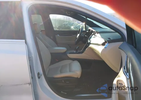 2017 Cadillac Xt5 Standard from USA, damaged, VIN 1GYKNARSXHZ209865